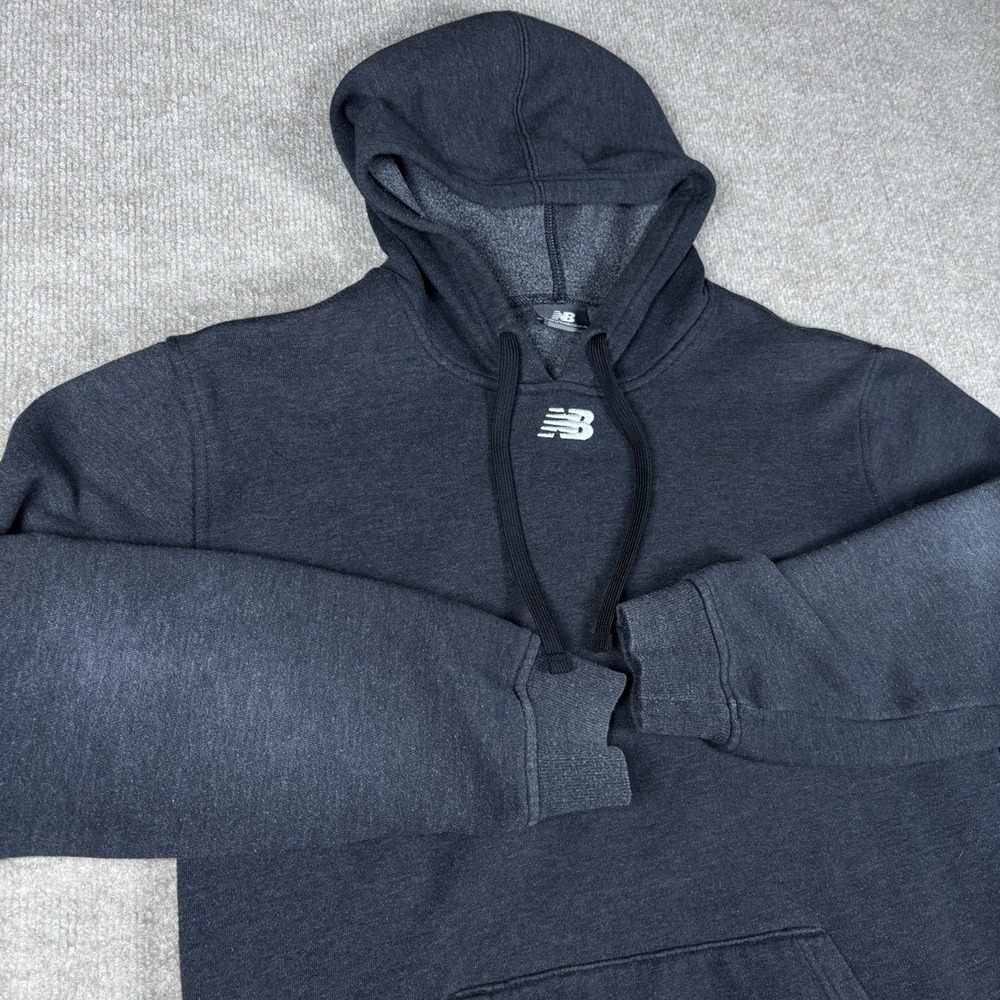 New Balance Men's Pullover Hoodie Size Small Black/gray Logo Sweatshirt Fleece - Picture 2 of 7